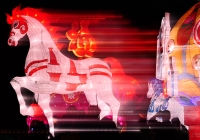 駿馬送福