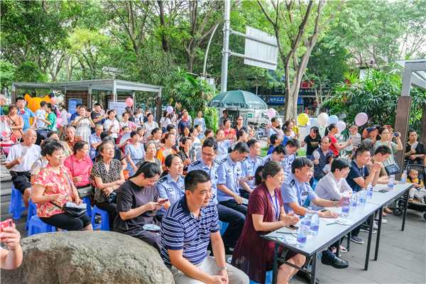 廉潔慶中秋，共話鄰里情